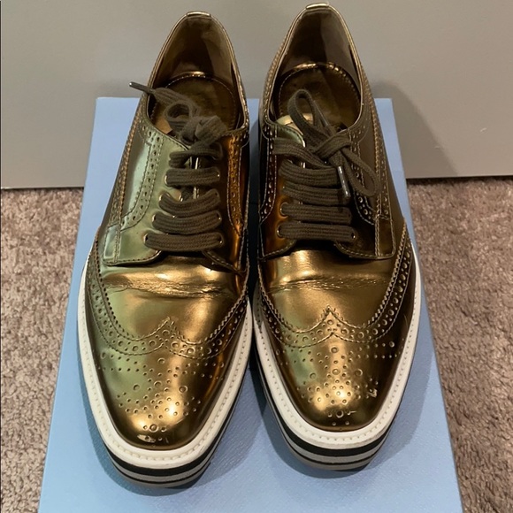 PRADA LACE UP OXFORD - Picture 2 of 8